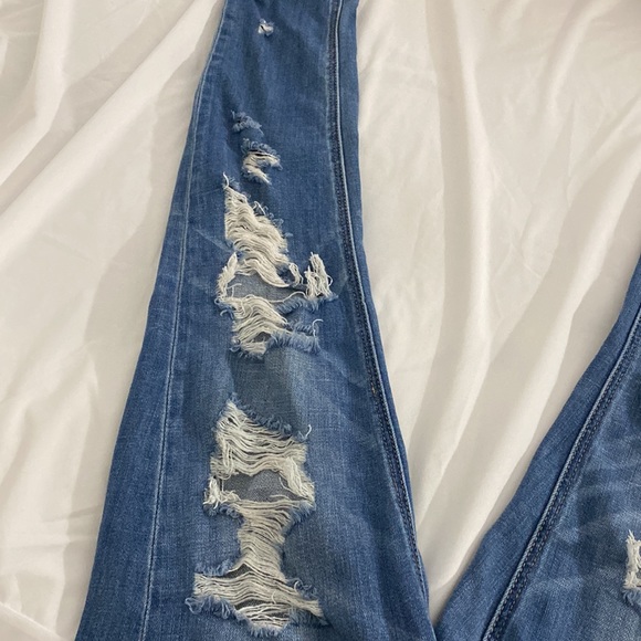 American Eagle ripped  jeans - Picture 5 of 5